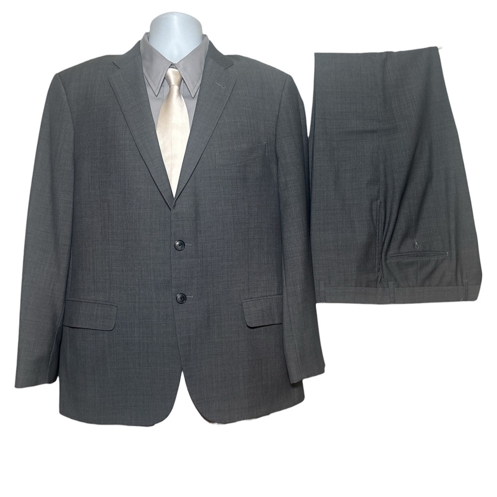 Joseph Abboud Men's Charcoal Gray Two-Piece Suit with Cream Tie